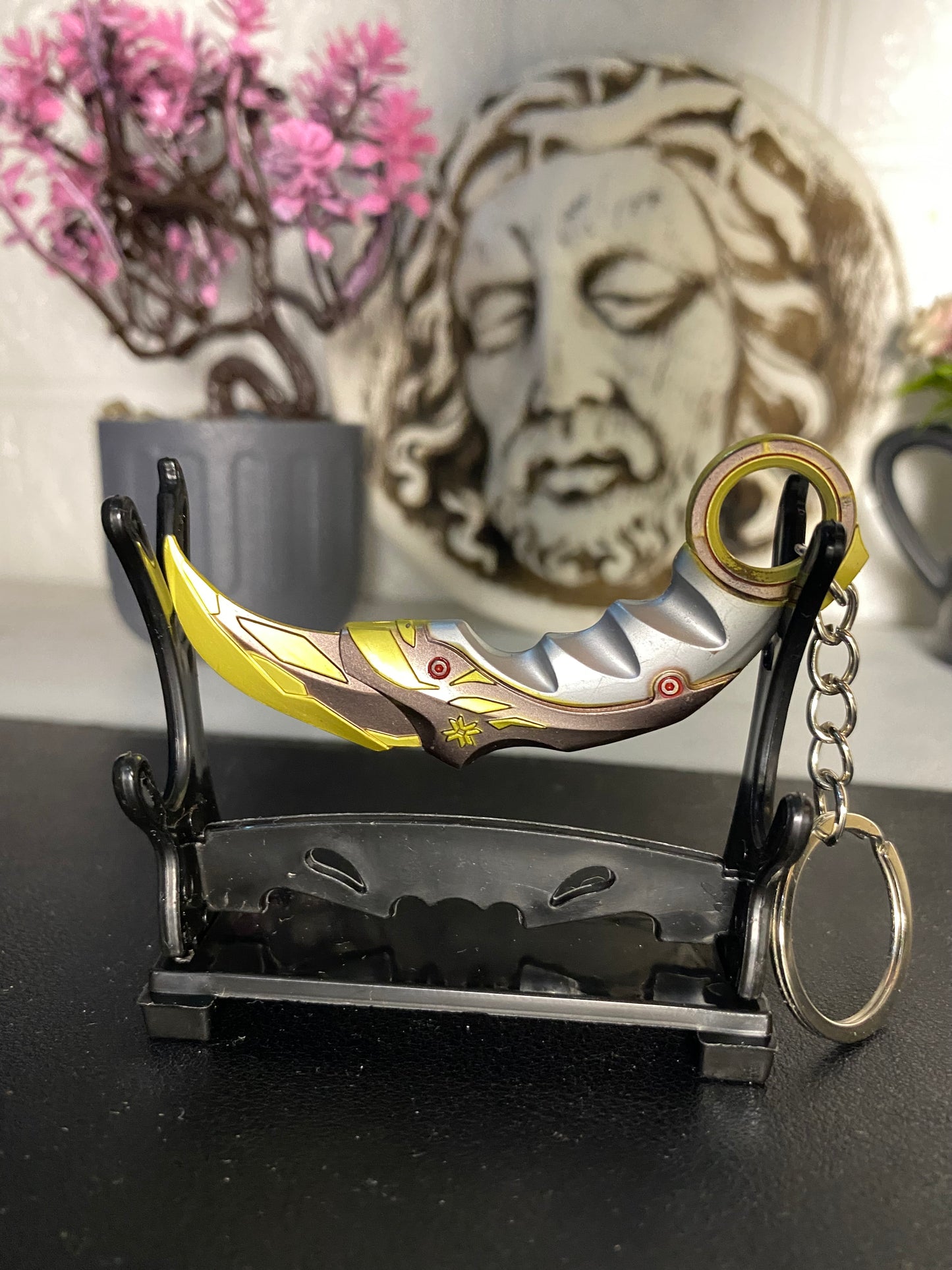 Valorant Keychains + mini stand